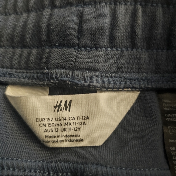 Sweatsuit - Picture 8 of 8